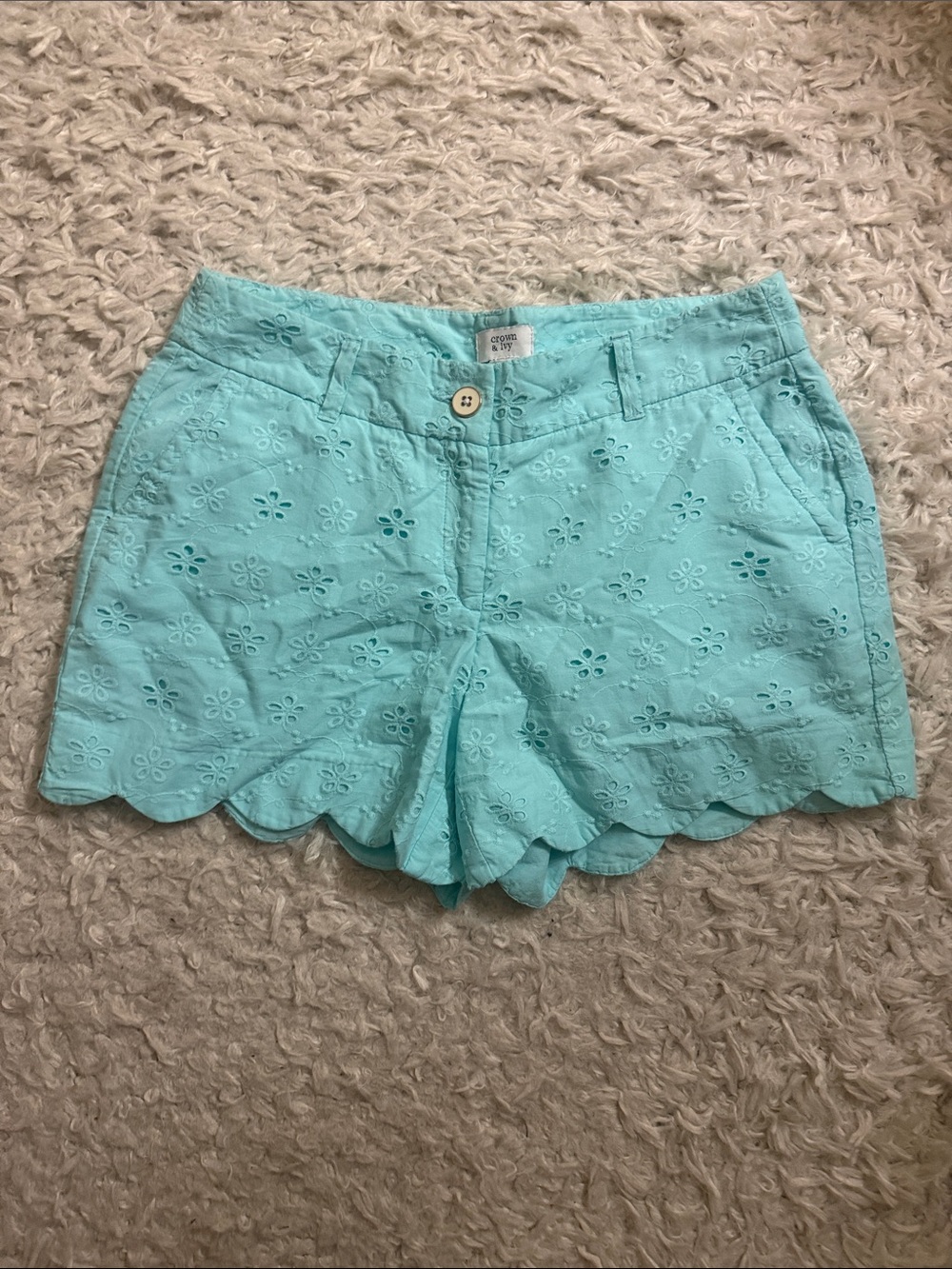 Crown & Ivy Eyelet Scallop Hem Women's Shorts - Aqua